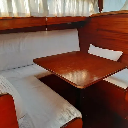 Cafe Sander's Camping Auf Der Mosel Botel