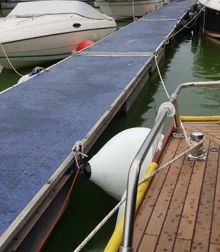 Cafe Sander's Auf Der Mosel Bådhotel *