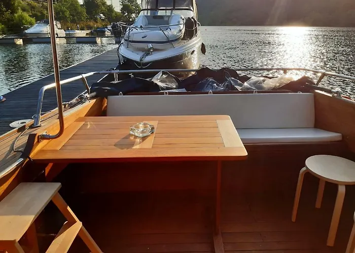 Bådhotel Cafe Sander's Auf Der Mosel *